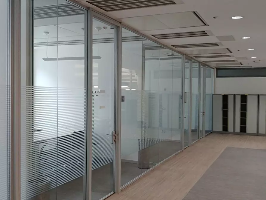 Immagine 15 di Ufficio in affitto  in VIA CAMPANIA a Monza