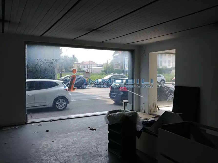 Immagine 4 di Attività commerciale in vendita  in VIA TRENTO a Lissone
