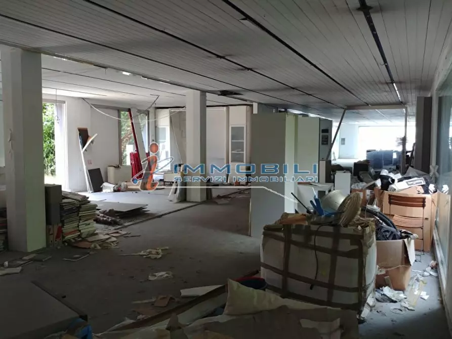 Immagine 9 di Attività commerciale in vendita  in VIA TRENTO a Lissone