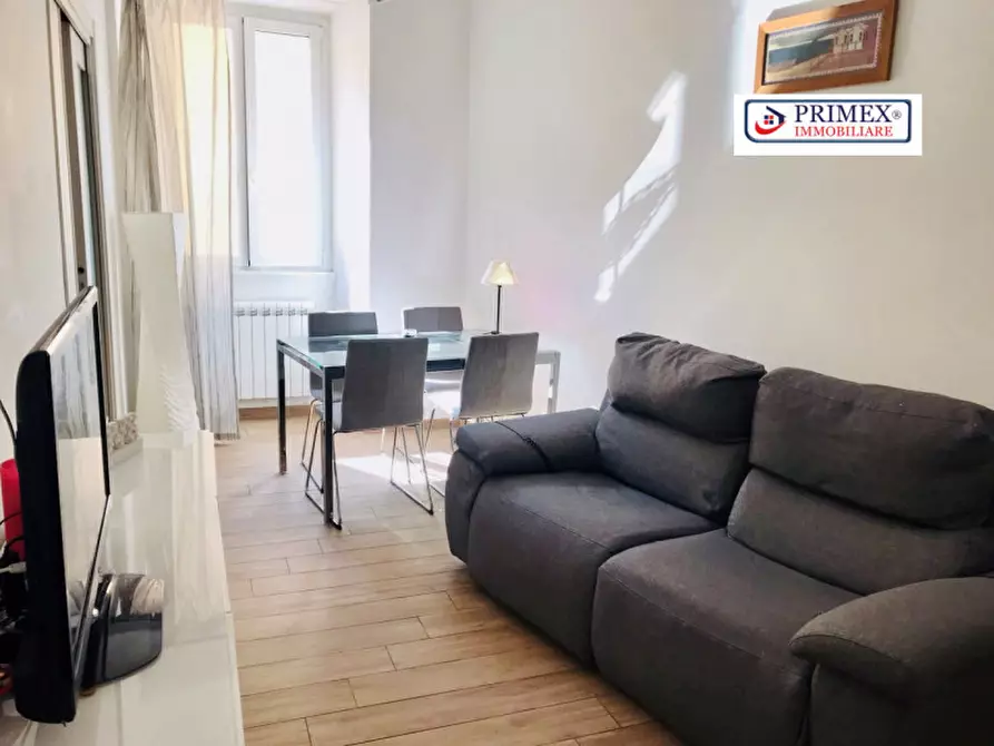 Immagine 3 di Appartamento in vendita  in Via Pompei a Roma