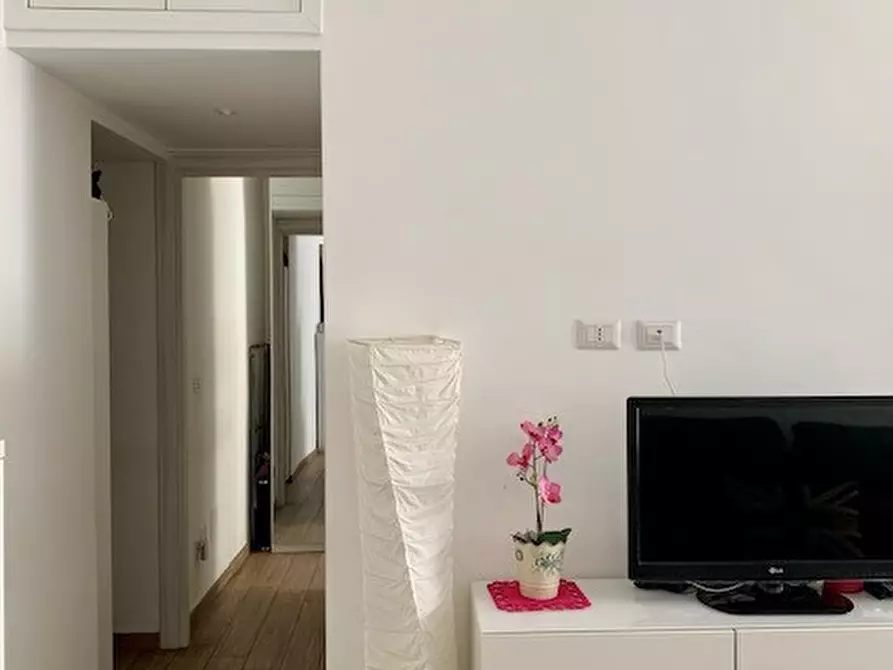 Immagine 7 di Appartamento in vendita  in Via Pompei a Roma