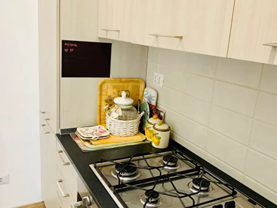 Immagine 9 di Appartamento in vendita  in Via Pompei a Roma