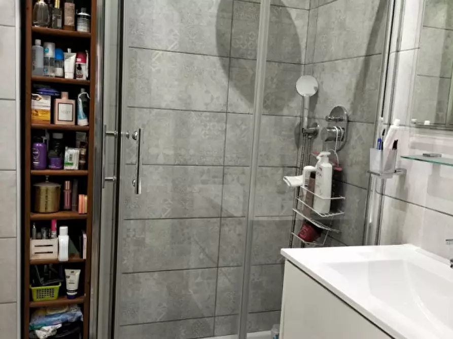 Immagine 21 di Appartamento in vendita  in Via Pompei a Roma