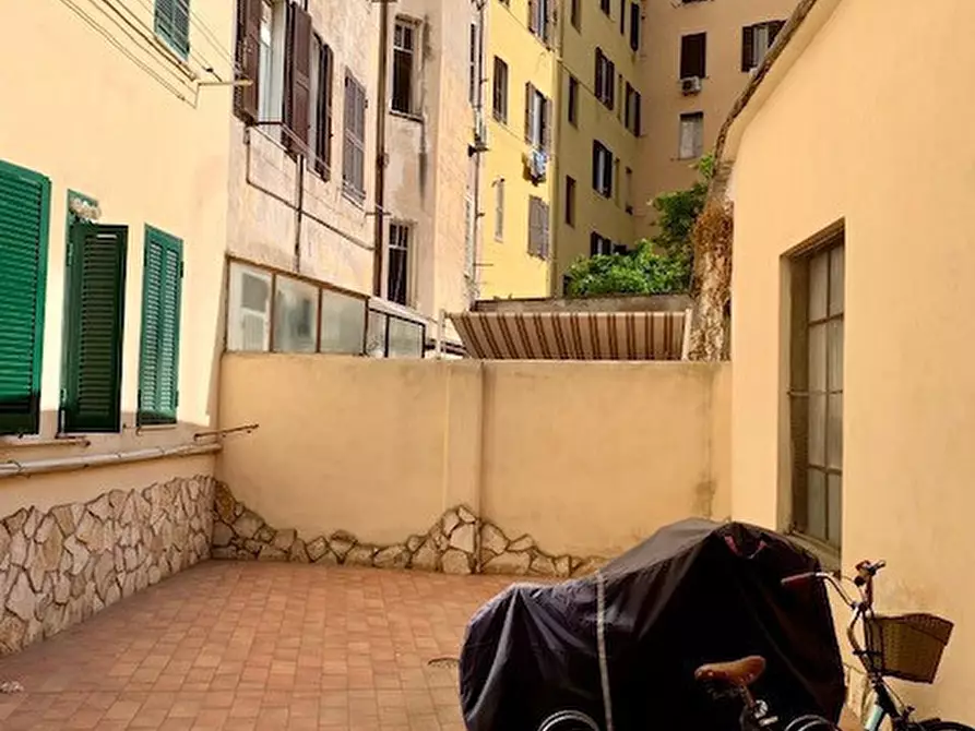 Immagine 26 di Appartamento in vendita  in Via Pompei a Roma