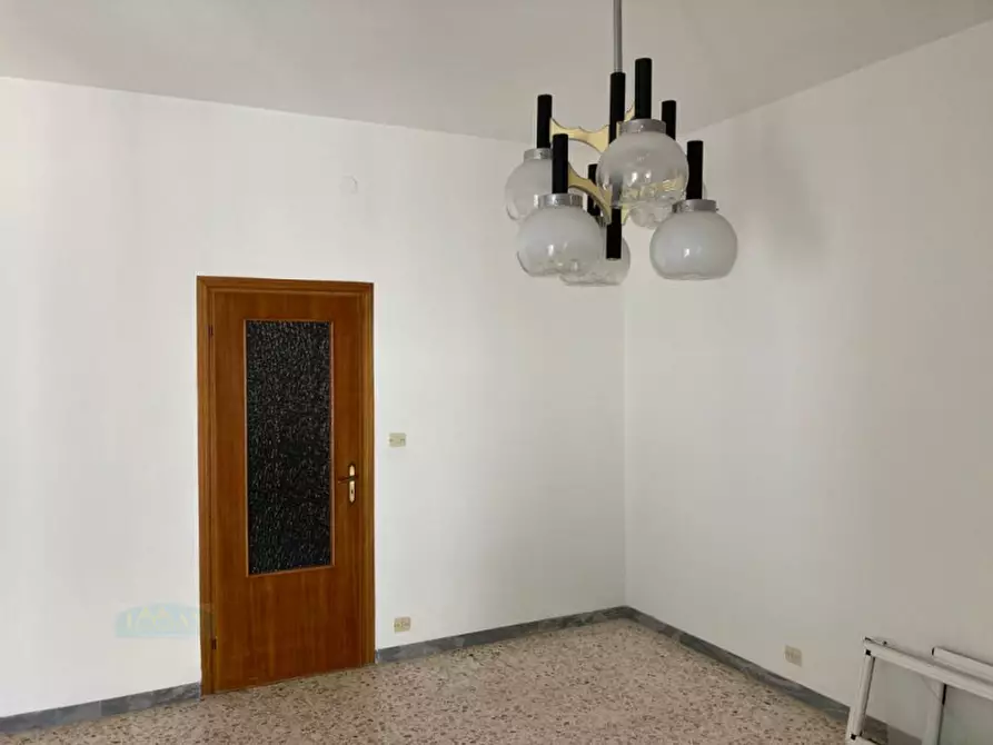 Immagine 10 di Appartamento in vendita  in Via Giacomo Matteotti a Ceglie Messapico
