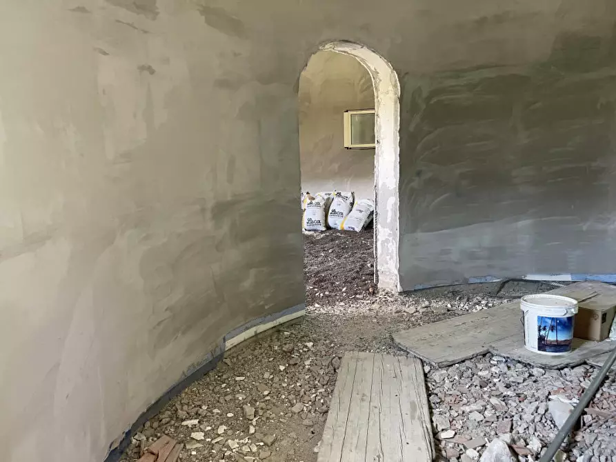 Immagine 21 di Villa in vendita  in Loc. Breila a Tornolo