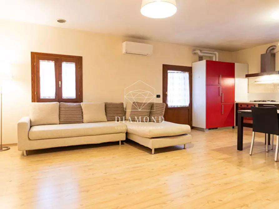 Immagine 3 di Appartamento in affitto  in Via Feltrina Centro a Montebelluna