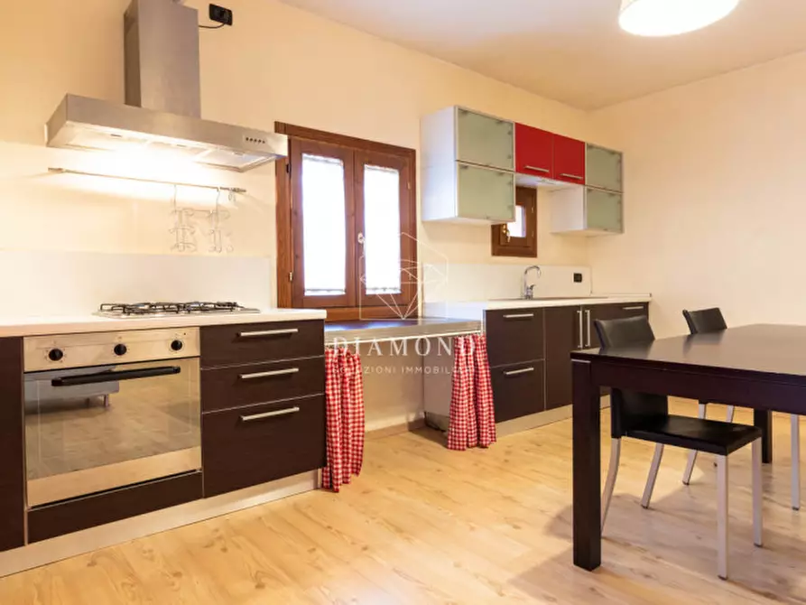 Immagine 6 di Appartamento in affitto  in Via Feltrina Centro a Montebelluna