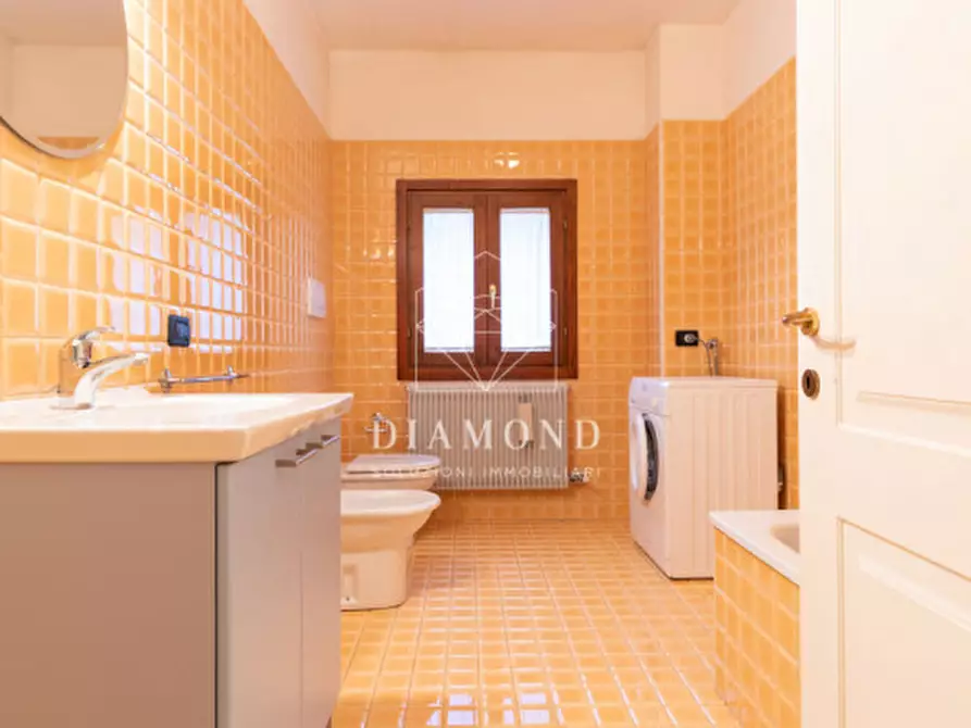 Immagine 27 di Appartamento in affitto  in Via Feltrina Centro a Montebelluna