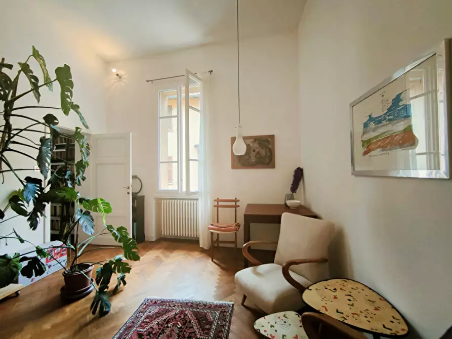 Immagine 3 di Appartamento in vendita  in Via belle arti 7 a Bologna