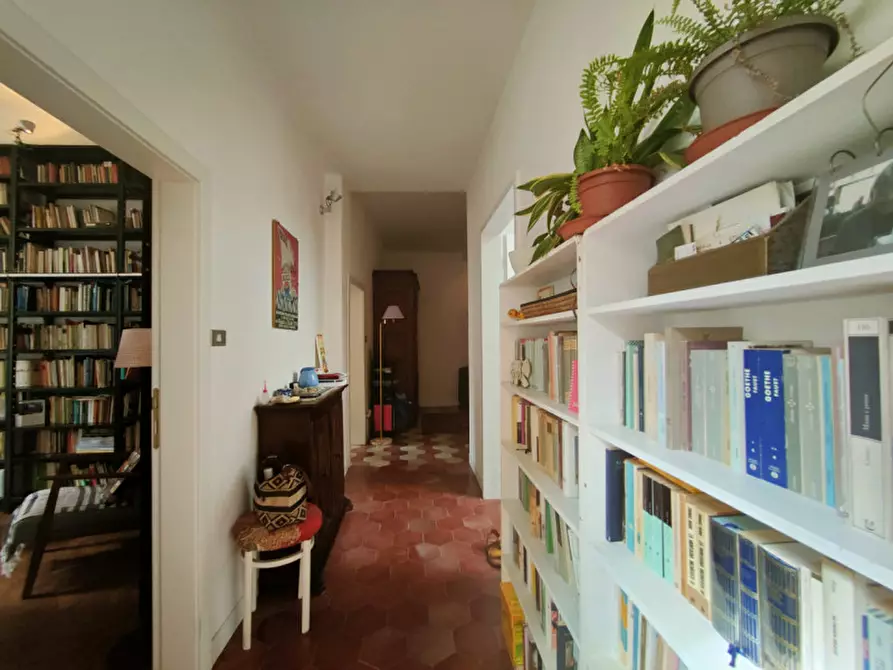 Immagine 10 di Appartamento in vendita  in Via belle arti 7 a Bologna