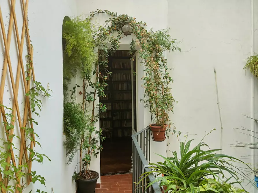 Immagine 39 di Appartamento in vendita  in Via belle arti 7 a Bologna