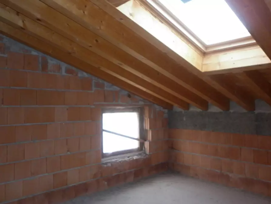 Immagine 2 di Palazzo in vendita  in via Duca degli Abruzzi a Mozzecane