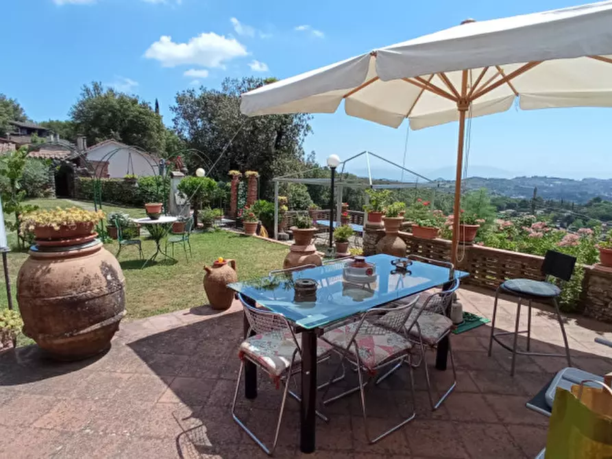 Immagine 22 di Villa in vendita  in via del frate cercatore a Perugia