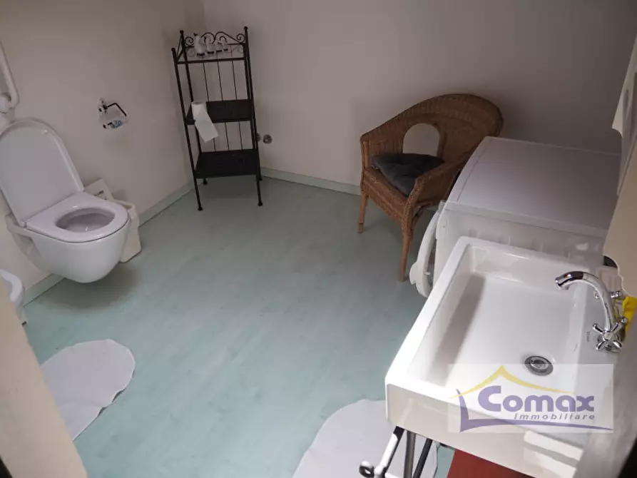 Immagine 10 di Rustico / casale in vendita  in Via G. Marconi a Teolo