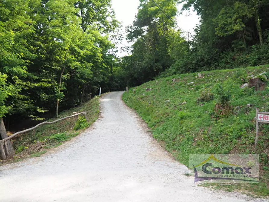 Immagine 13 di Rustico / casale in vendita  in Via G. Marconi a Teolo