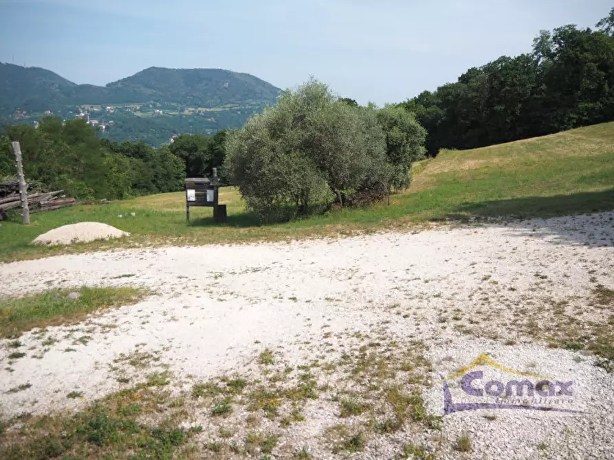 Immagine 14 di Rustico / casale in vendita  in Via G. Marconi a Teolo