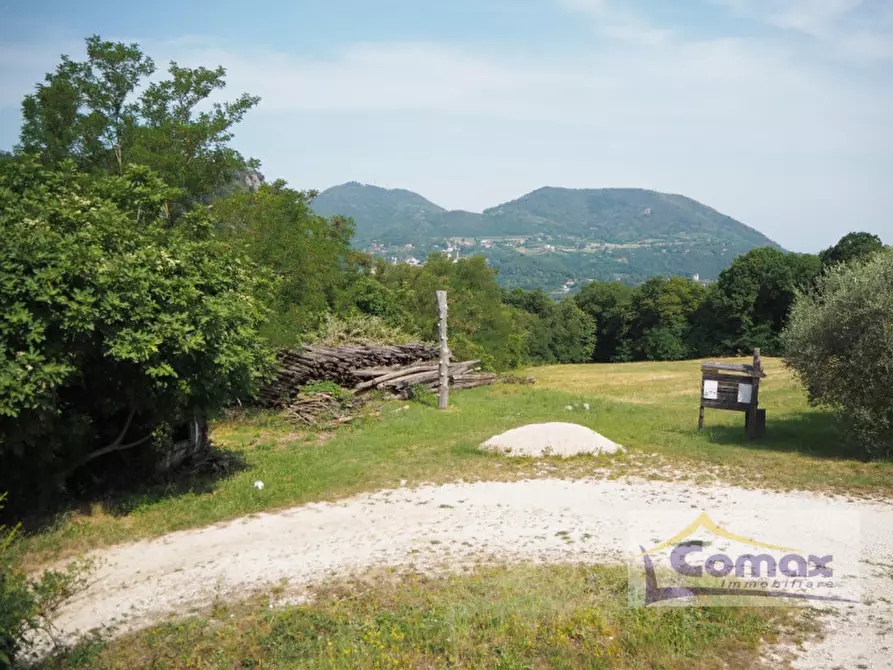 Immagine 15 di Rustico / casale in vendita  in Via G. Marconi a Teolo