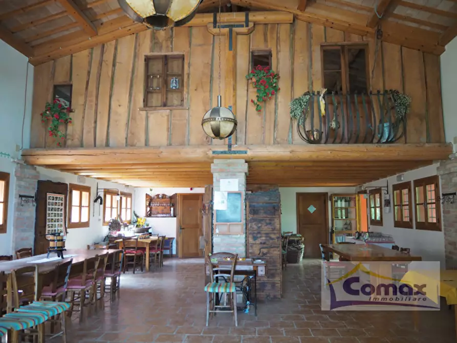 Immagine 16 di Rustico / casale in vendita  in Via G. Marconi a Teolo