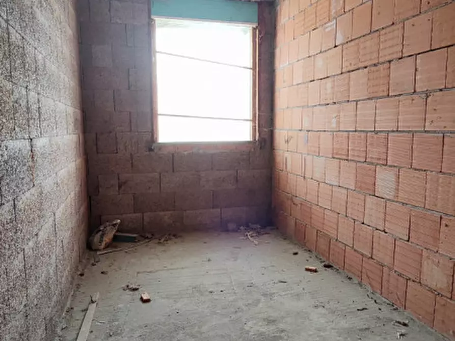 Immagine 12 di Casa bifamiliare in vendita  in via Marconi a Montechiarugolo