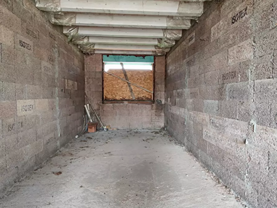 Immagine 15 di Casa bifamiliare in vendita  in via Marconi a Montechiarugolo