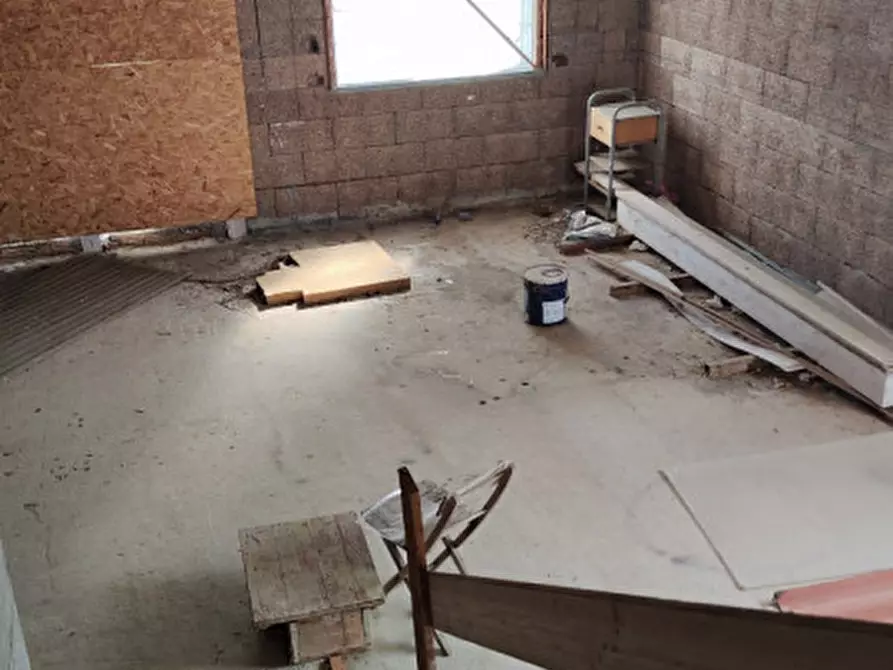 Immagine 26 di Casa bifamiliare in vendita  in via Marconi a Montechiarugolo