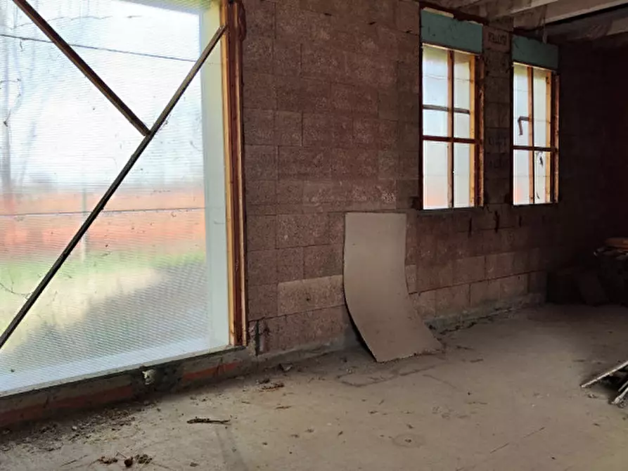 Immagine 28 di Casa bifamiliare in vendita  in via Marconi a Montechiarugolo