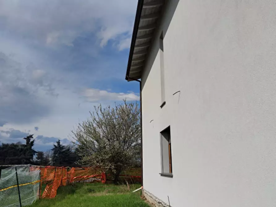 Immagine 36 di Casa bifamiliare in vendita  in via Marconi a Montechiarugolo