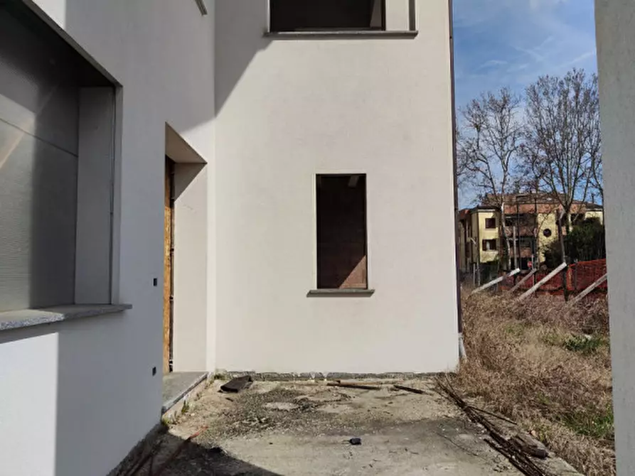 Immagine 38 di Casa bifamiliare in vendita  in via Marconi a Montechiarugolo