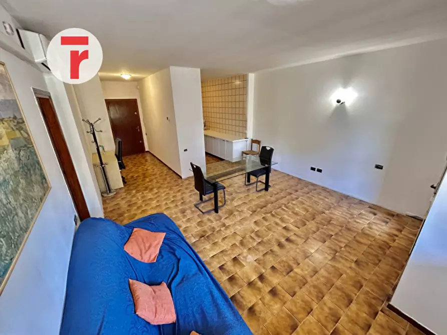 Immagine 1 di Appartamento in vendita  in Via Tura Cosmé a Padova