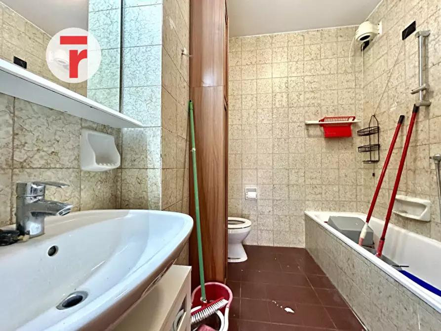 Immagine 18 di Appartamento in vendita  in Via Tura Cosmé a Padova