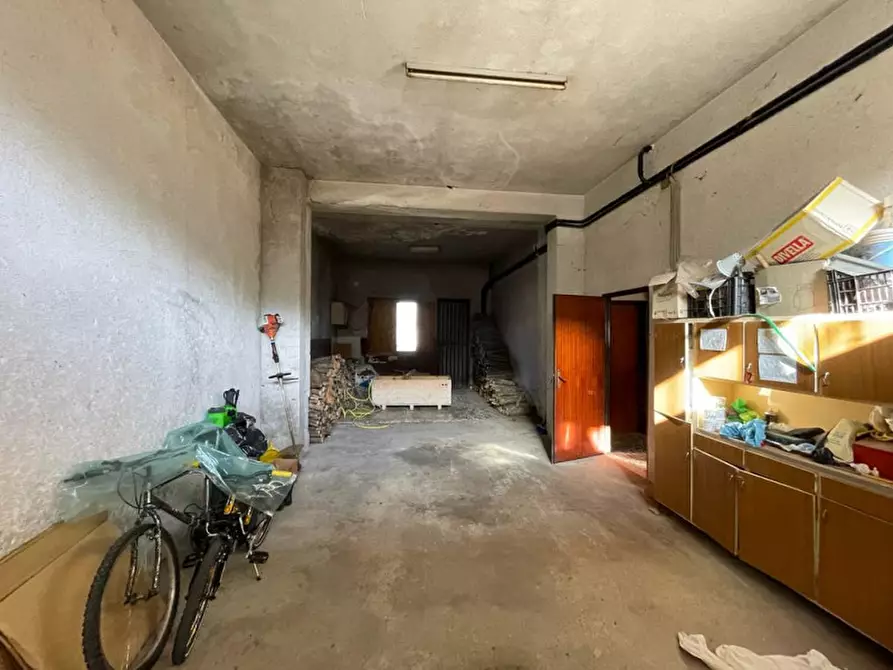 Immagine 11 di Casa indipendente in vendita  in Via Pantano a Paternò