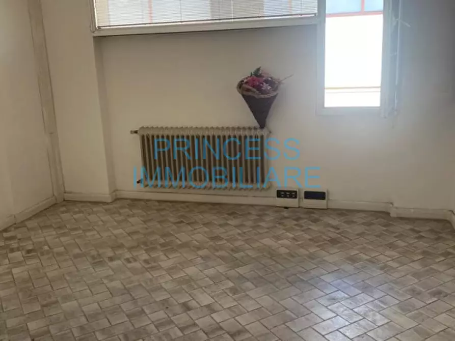 Immagine 2 di Capannone industriale in vendita  a Schio