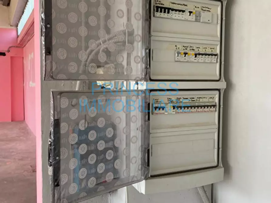 Immagine 4 di Capannone industriale in vendita  a Schio