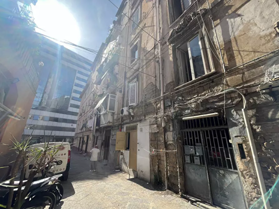 Immagine 5 di Negozio in affitto  in Vico Scalciccia a Napoli