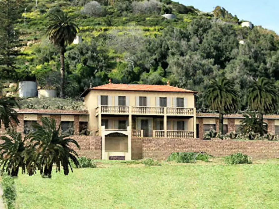 Immagine 1 di Villa in vendita  in Riva ligure a Riva Ligure