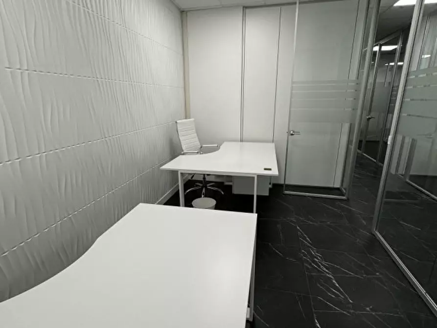 Immagine 31 di Ufficio in affitto  in via benedetto croce a Roma