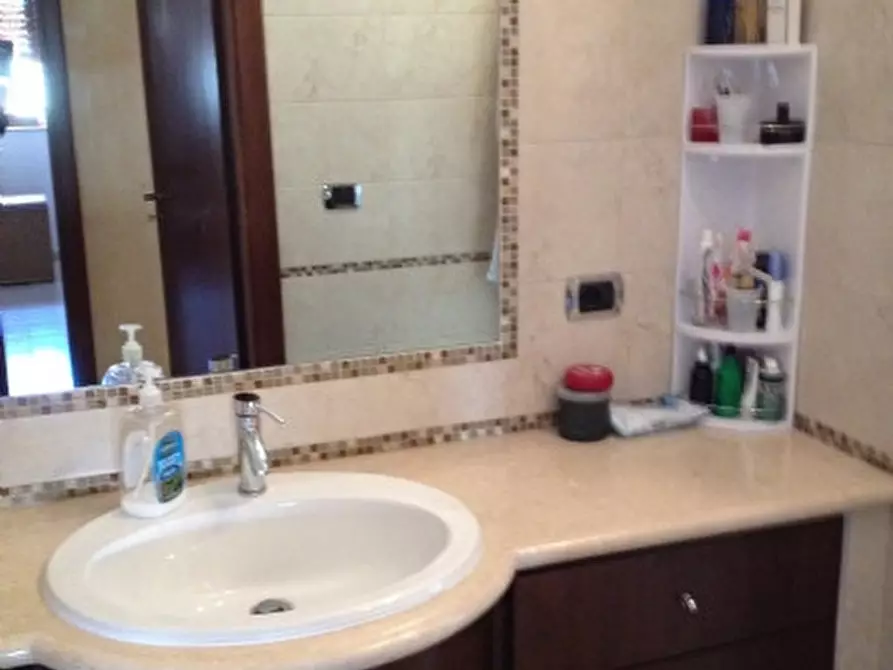 Immagine 9 di Appartamento in vendita  in Via Maresciallo Maggiore a Ceglie Messapico