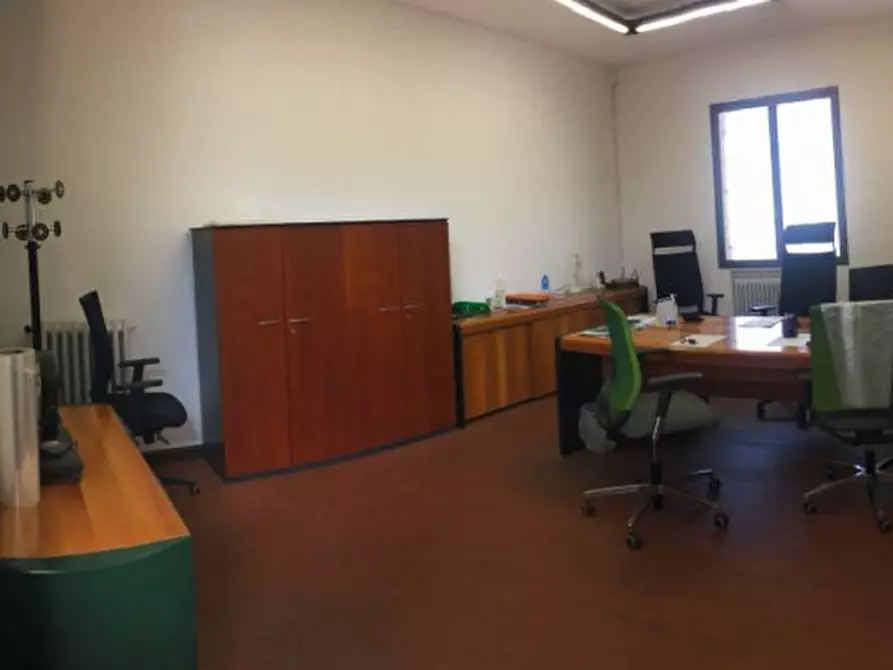 Immagine 6 di Capannone industriale in affitto  a Limena