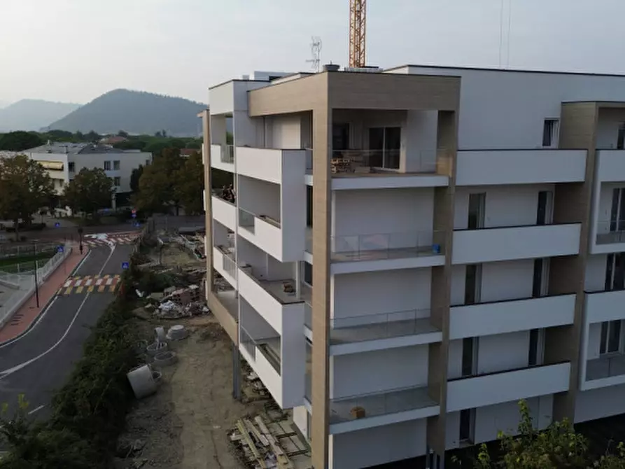 Immagine 34 di Appartamento in vendita  in via A. Magarotto a Abano Terme