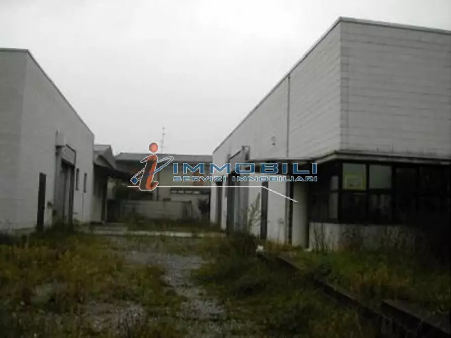 Immagine 8 di Laboratorio in vendita  in VIA PIAVE a Sovico