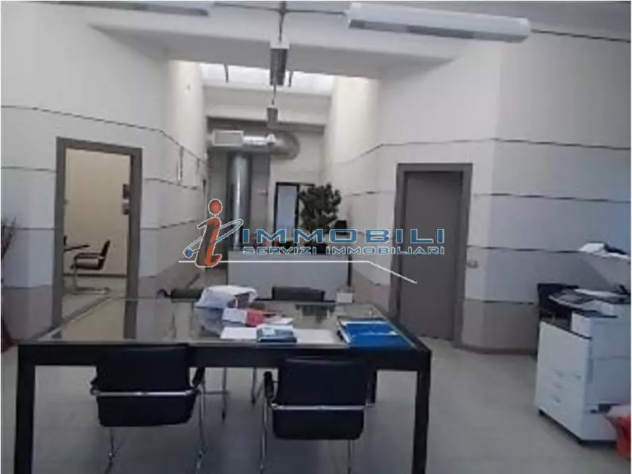 Immagine 4 di Laboratorio in vendita  in VIA GIOIA F. a Villasanta