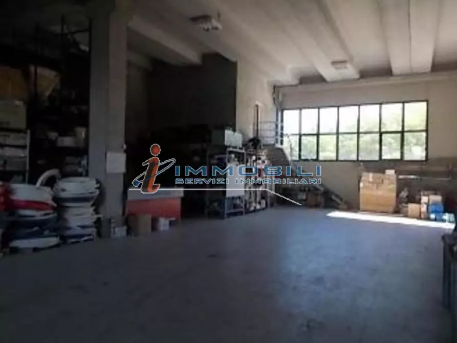 Immagine 5 di Laboratorio in vendita  in VIA GIOIA F. a Villasanta