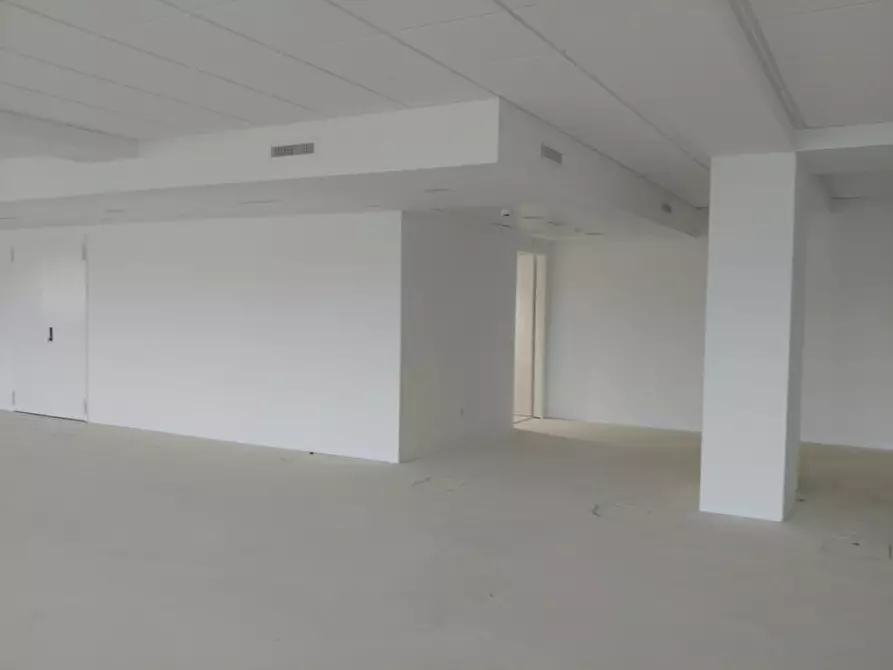 Immagine 4 di Ufficio in affitto  in VIA OLGIA a Segrate