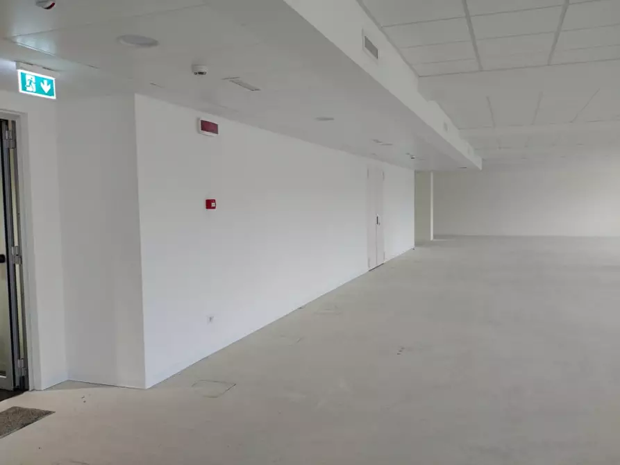 Immagine 14 di Ufficio in affitto  in VIA OLGIA a Segrate