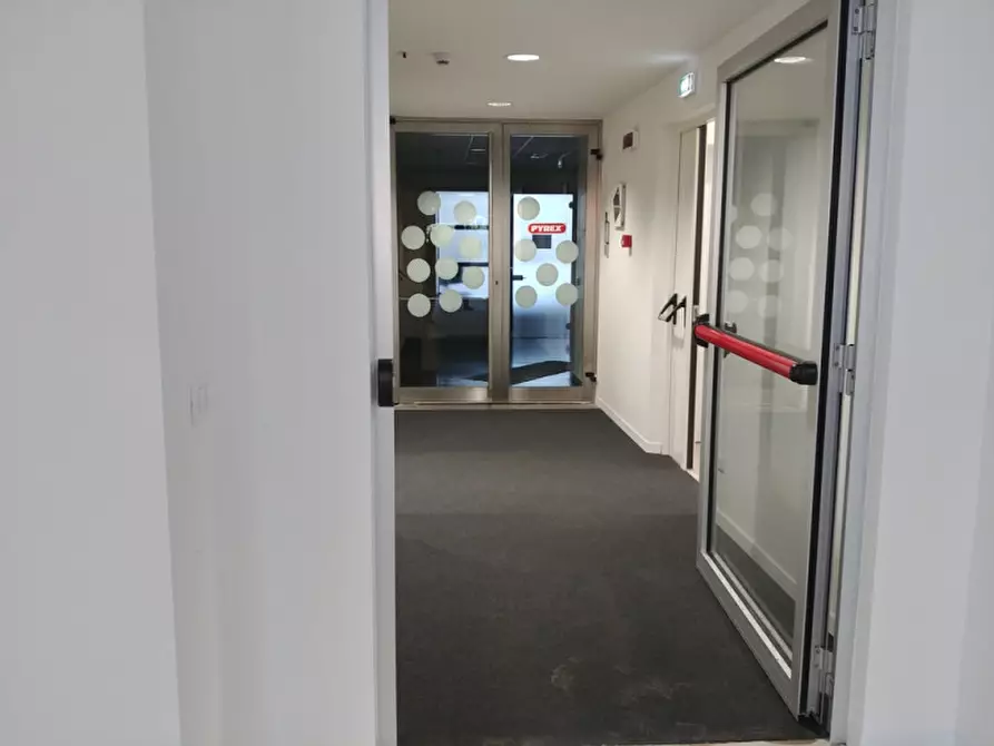 Immagine 19 di Ufficio in affitto  in VIA OLGIA a Segrate