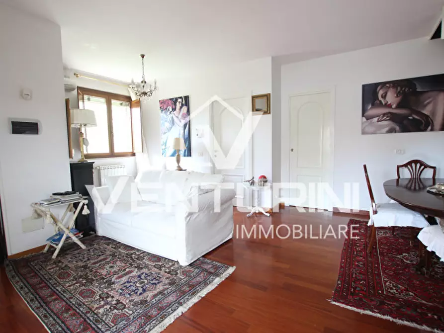 Immagine 1 di Villetta a schiera in vendita  in Via Cornovecchio, 18 a Roma