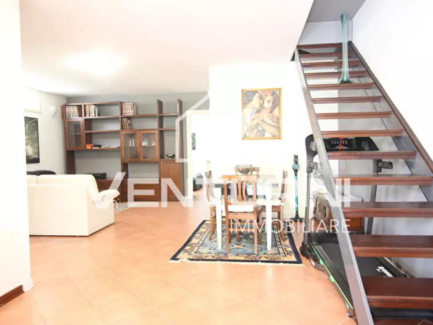 Immagine 7 di Villetta a schiera in vendita  in Via Cornovecchio, 18 a Roma