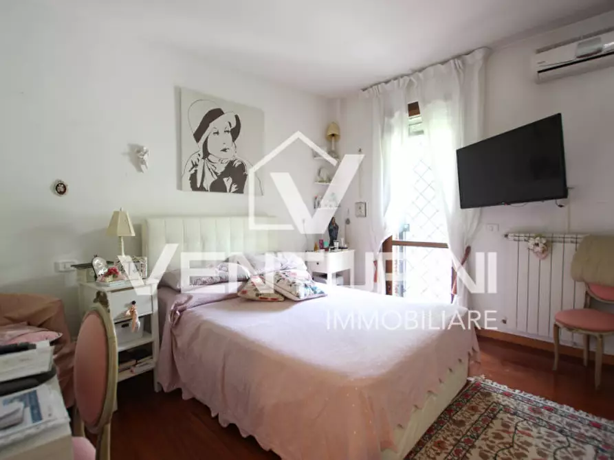 Immagine 9 di Villetta a schiera in vendita  in Via Cornovecchio, 18 a Roma