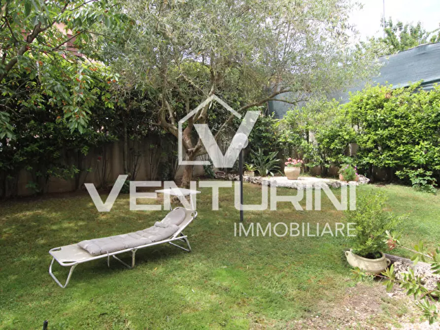 Immagine 27 di Villetta a schiera in vendita  in Via Cornovecchio, 18 a Roma